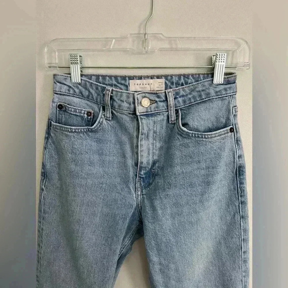 Straight Leg Jeans size 25 like new. - Picture 5 of 6